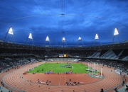 德罗巴重返赛场，大比分获胜首场状态出色，日本队观众沸腾！观众掌声雷动