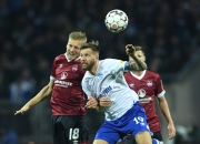 关于沙尔克战平强敌，保级压力持续增加的信息